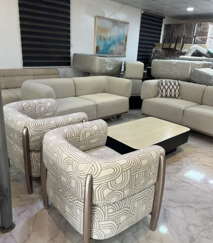 Oyin Sofa Set